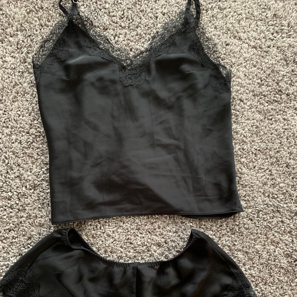 VS silk sleep set- Brand new **